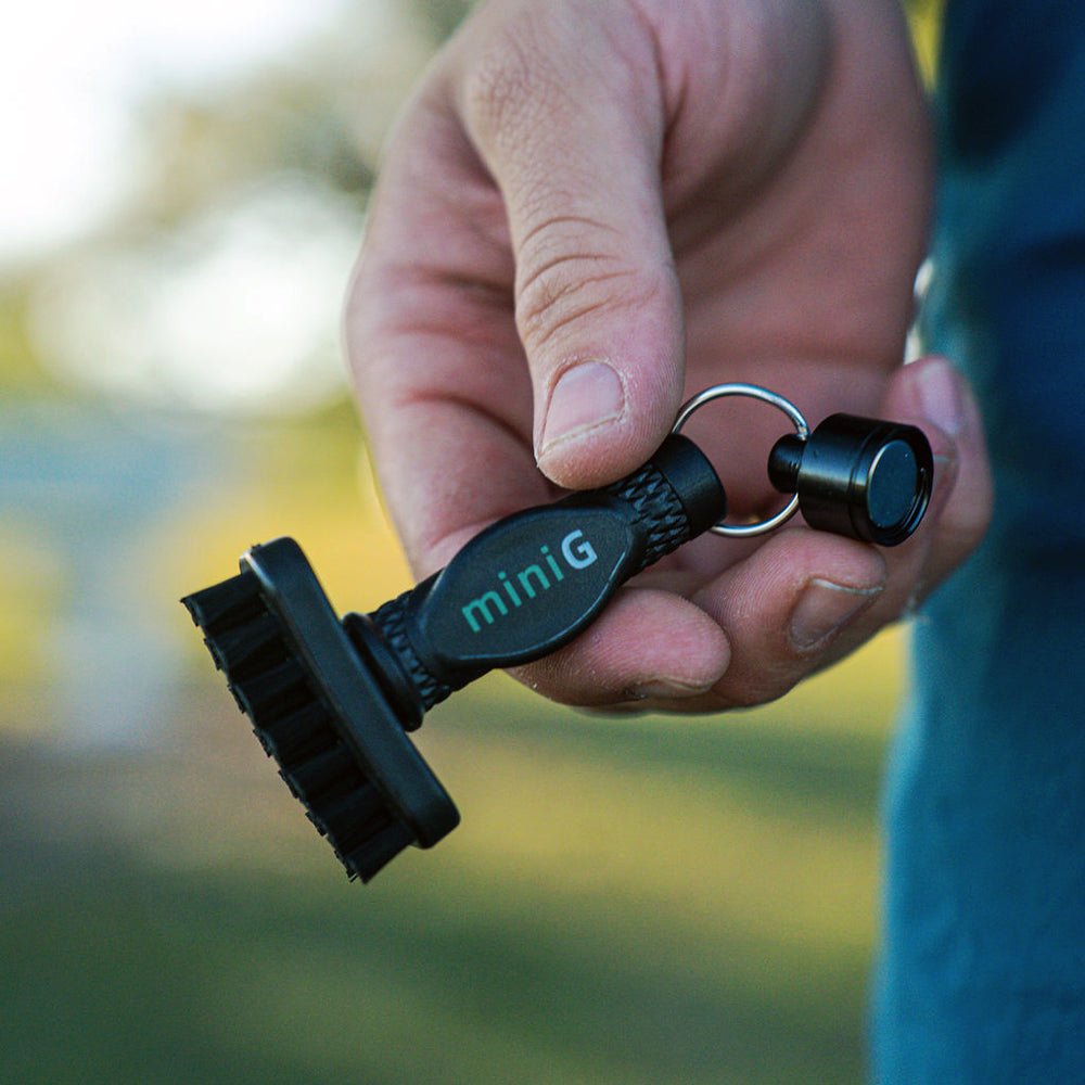 Grooveit miniG – Compact Dry Golf Brush