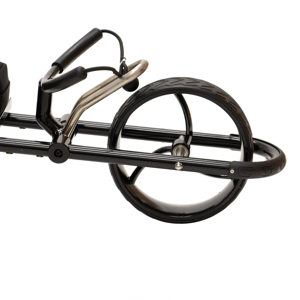 GRi-1500Li in Black, close up of front wheel and lower bag rest.